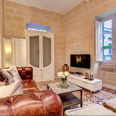 Charming Townhouse S.julians *